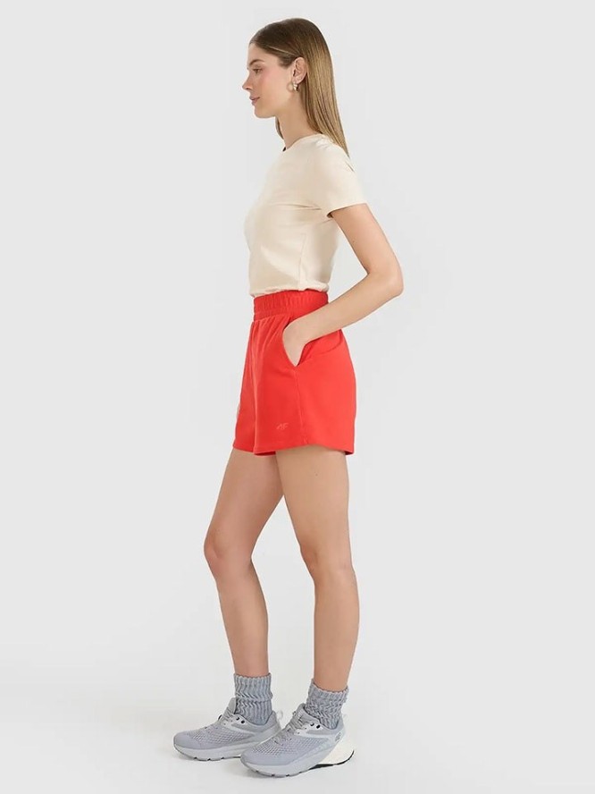 4F Szorty dresowe w kolorze czerwonym rozmiar: M