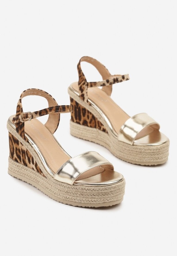 Złote Sandały na Platformie i Koturnie z Plecionką Merilithra