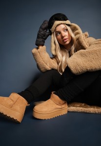 Brązowe Krótkie Śniegowce na Platformie Elenith