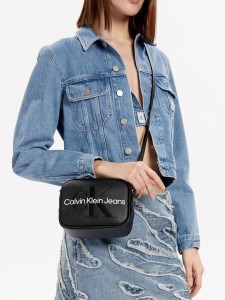 Calvin Klein Jeans Torebka Sculpted Camera Bag18 Mono K60K610275 Czarny