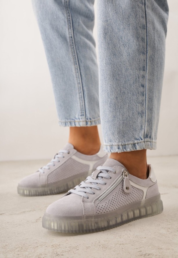 Niebieskie Sneakersy z Zamszu z Ozdobnym Suwakiem i Perforacją i Skórzaną Wkładką Sewtena