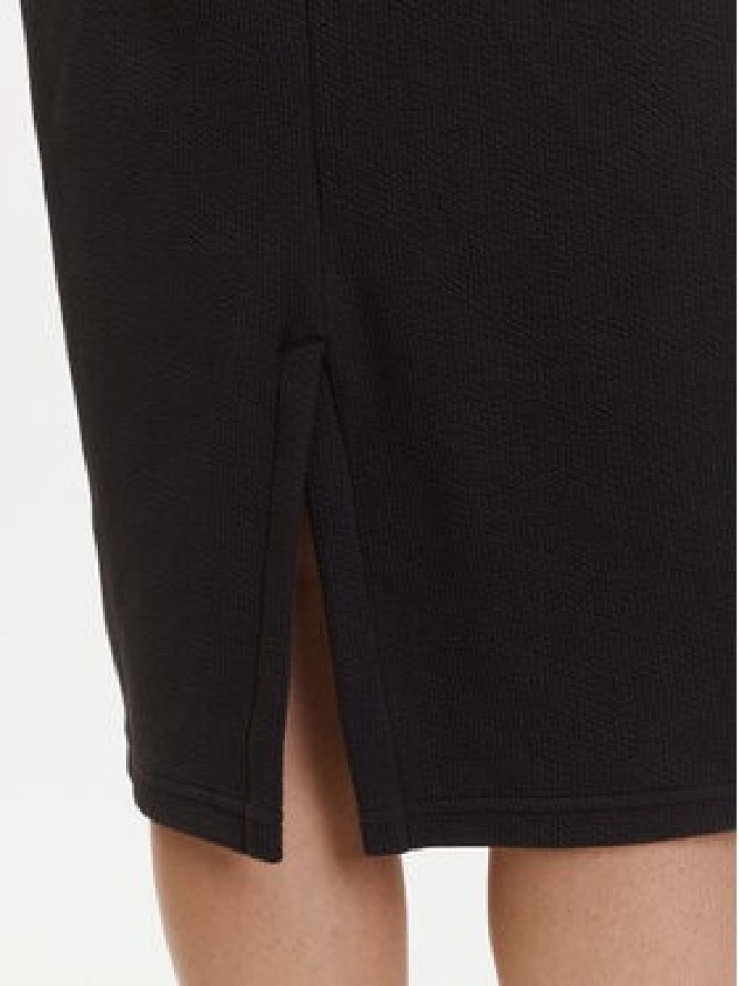 Puma Sukienka codzienna Her 685063 Czarny Regular Fit