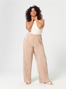 Spodnie plisowane - kremowy