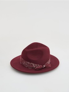 Wełniany kapelusz z paskiem - ciemnofioletowy
