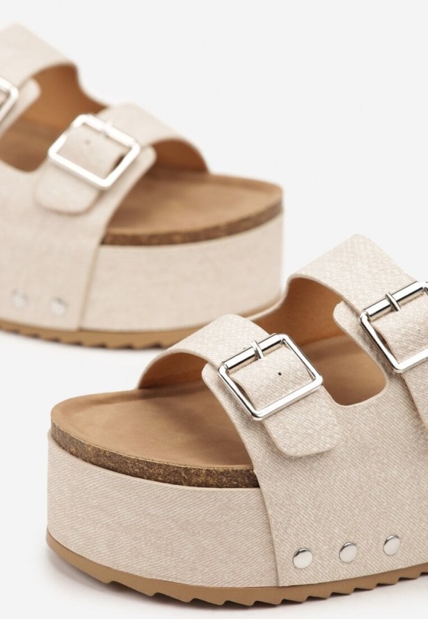 Białe Klapki na Grubej Podeszwie z Dwoma Klamrami Filenora