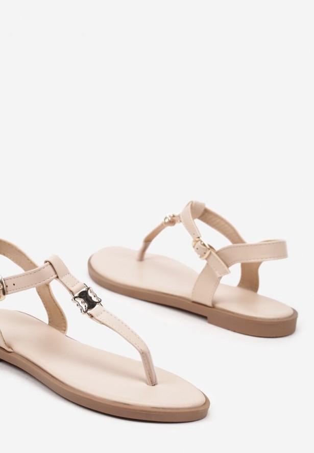 Beżowe Sandały Typu Japonki z Zapięciem na Klamerkę Zdobione Aplikacją Tenitta