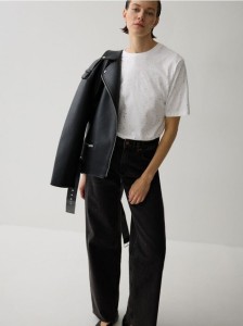 T-shirt z błyszczącymi aplikacjami - biały