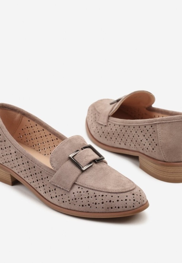 Ciemnobeżowe Mokasyny ze Skórzaną Wkładką i Aplikacją Meratheia