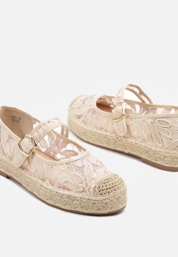 Beżowe Płaskie Espadryle Koronkowe z Paskiem Ozdobione Plecionką Tatessa