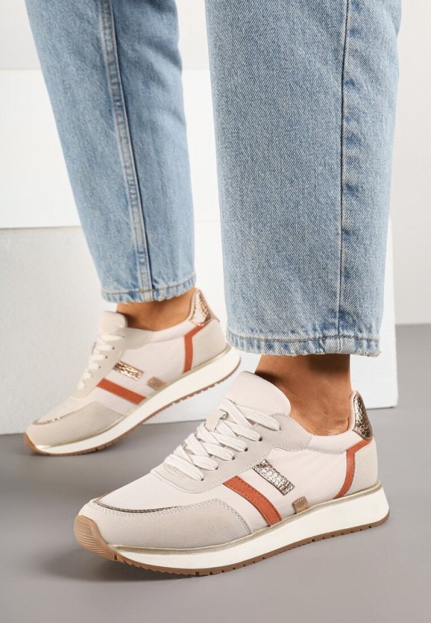Beżowe Sneakersy z Ozdobnymi Paskami i Metalicznymi Wstawkami Alanissea