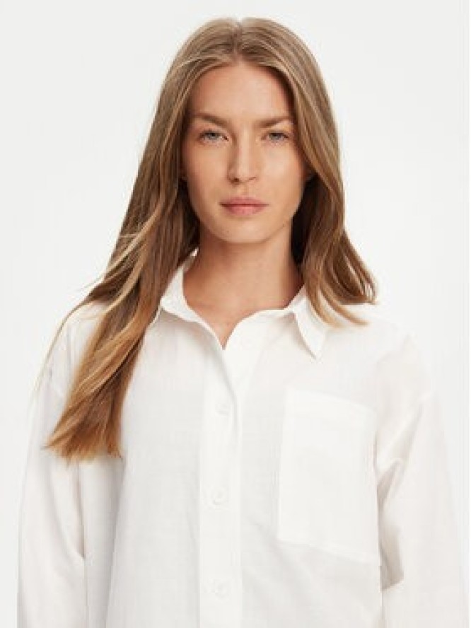 Mustang Koszula Willow 1016575 Biały Relaxed Fit