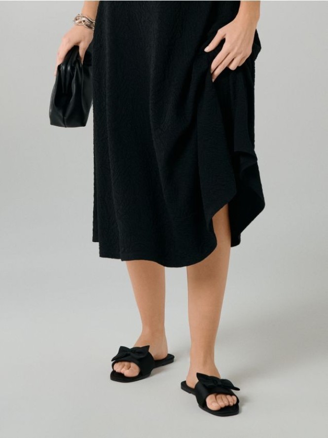 Klapki z kokardą - czarny