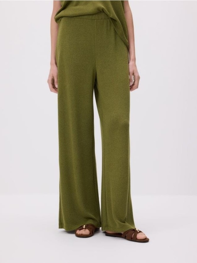 Strukturalne spodnie - oliwkowy