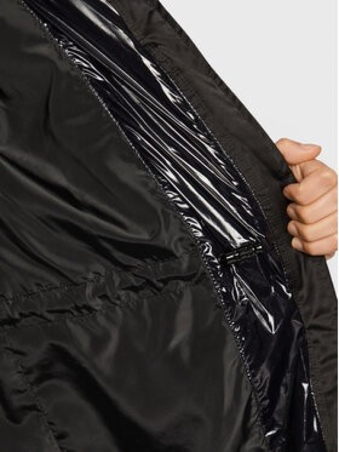 Calvin Klein Kurtka puchowa High Shine K20K204687 Czarny Regular Fit