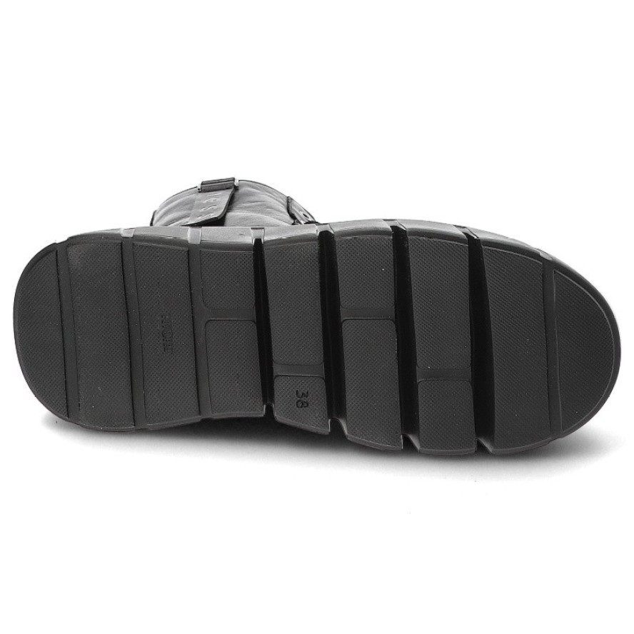 Czarne Botki Nessi Modne Obuwie Damskie Z Motylem