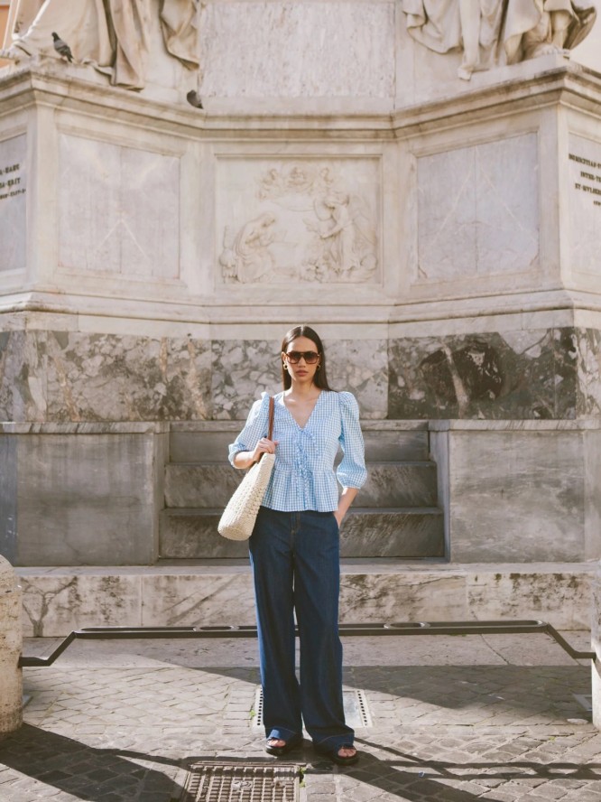 Jeansy damskie wide z paskiem granatowe Julii 550