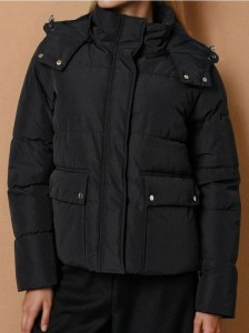 Kurtka rozpinana z kapturem - czarny