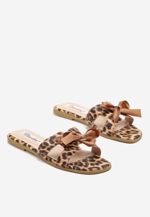 Panterkowe Klapki z Wycięciami i Kokardą Tellivia