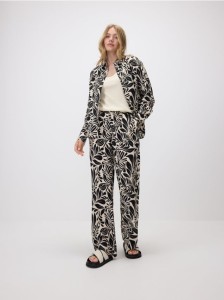 Wzorzysta koszula z wiskozy - czarny