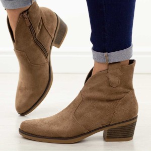 Taupe zamszowe kowbojki, botki damskie M.Daszyński 2382-7