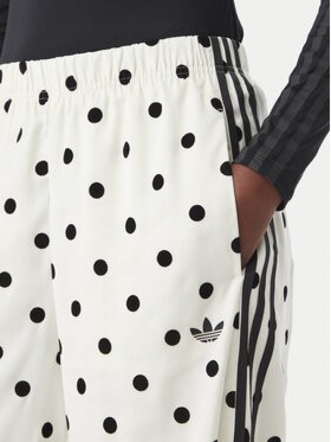 adidas Spodnie dresowe Satin Polka Dots Wide Leg Pant KV1168 Kremowy Relaxed Fit