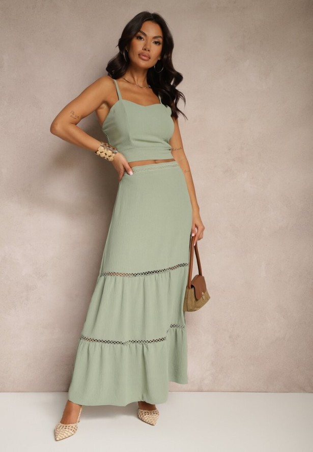 Zielony Komplet Top na Ramiączkach i Rozkloszowana Spódnica Amurra