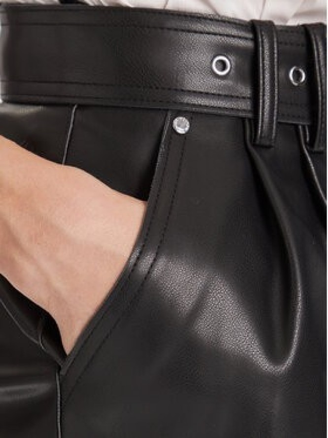 Morgan Szorty z imitacji skóry 242-SHOANE Czarny Slim Fit