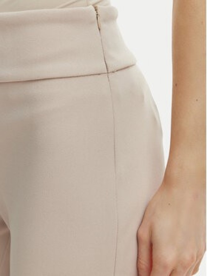 Rinascimento Spodnie materiałowe CFC0127875003 Beżowy Straight Fit