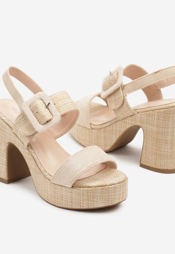 Beżowe Sandały na Słupkowym Obcasie z Tweedowymi Wstawkami Olirene