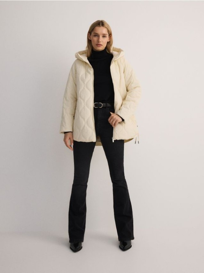 Pikowana kurtka oversize - kremowy