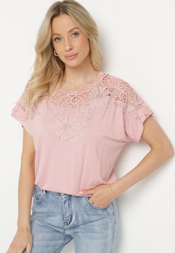 Różowa Bluzka z Wiskozą Ozdobiona Koronką i Cyrkoniami Viarenas