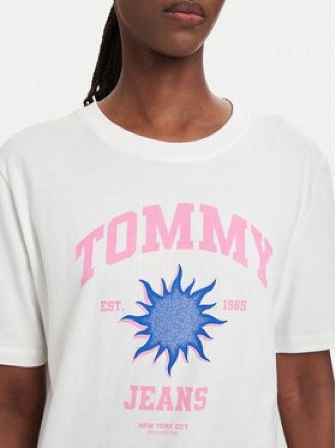 Tommy Jeans T-Shirt Novelty DW0DW23159 Biały Relaxed Fit