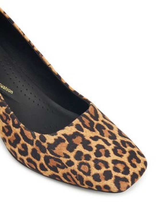 Clarks Czółenka Fernie Court 26183033 Brązowy