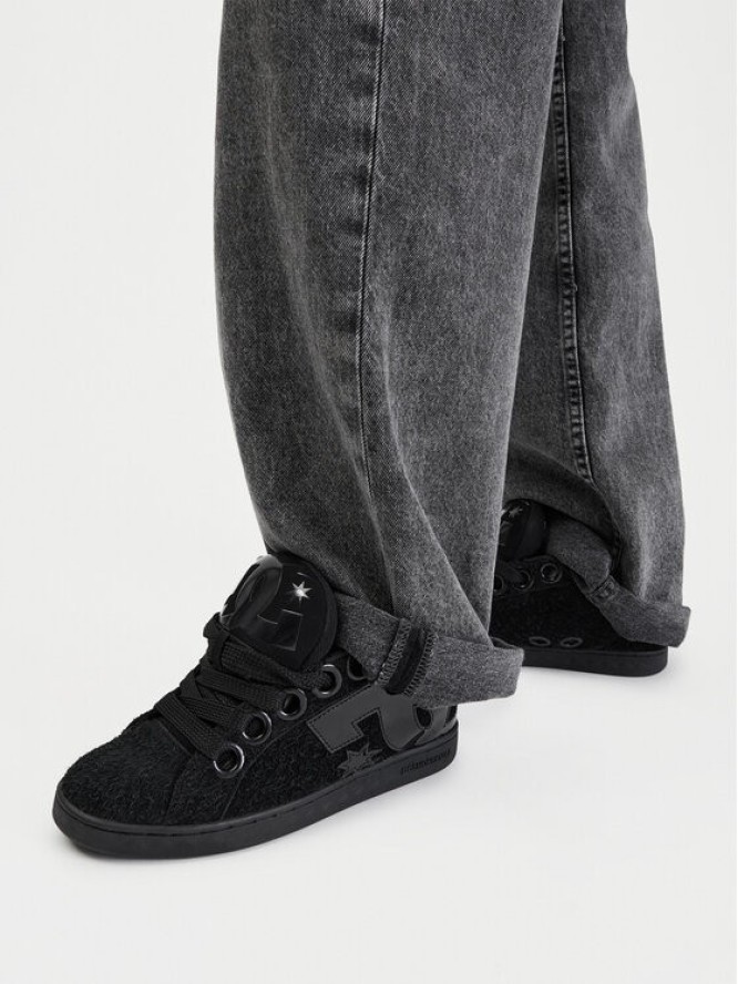 DC Shoes Sneakersy EO-COURT GRAFFIK PUFF DC04916002 Czarny