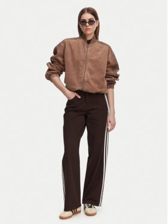 adidas Jeansy Firebird KD2934 Brązowy Loose Fit
