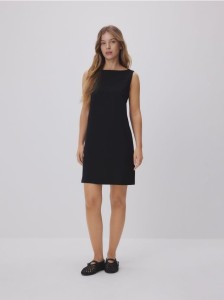 Sukienka mini z wiskozą - czarny