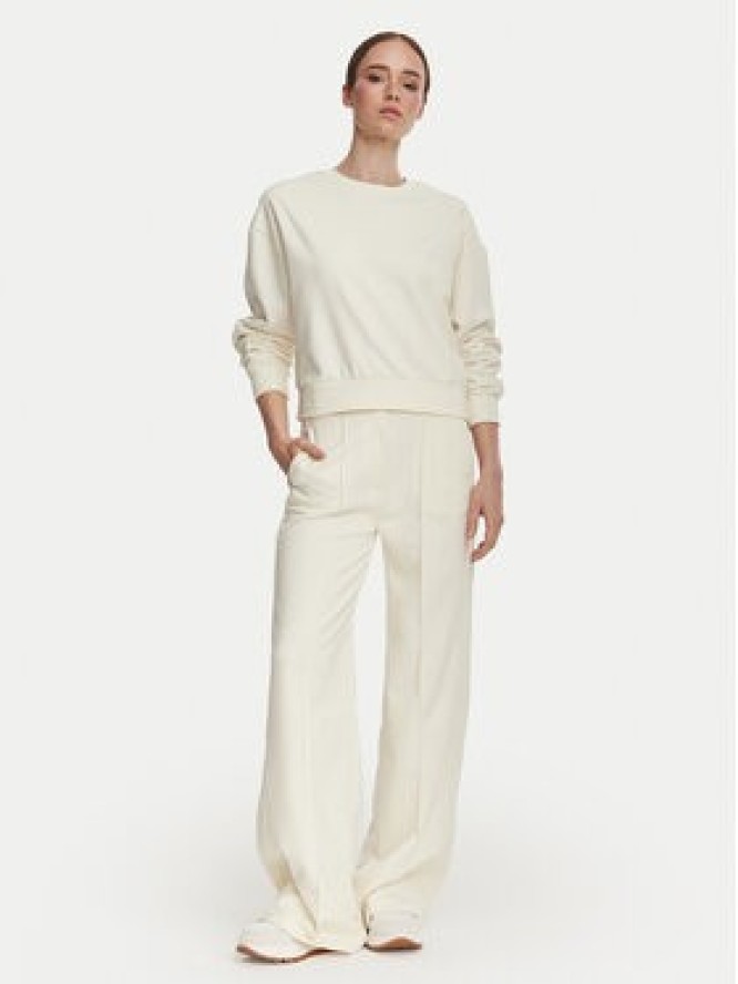 Guess Spodnie materiałowe V6YB26 K5139 Kremowy Relaxed Fit