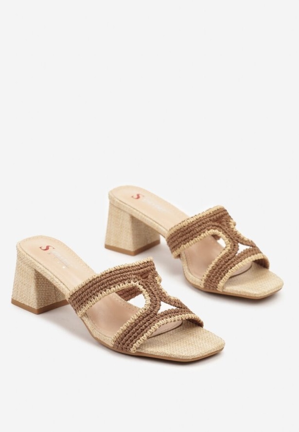 Brązowe Klapki na Obcasie z Geometryczną Cholewką i Plecionką Ridiriana