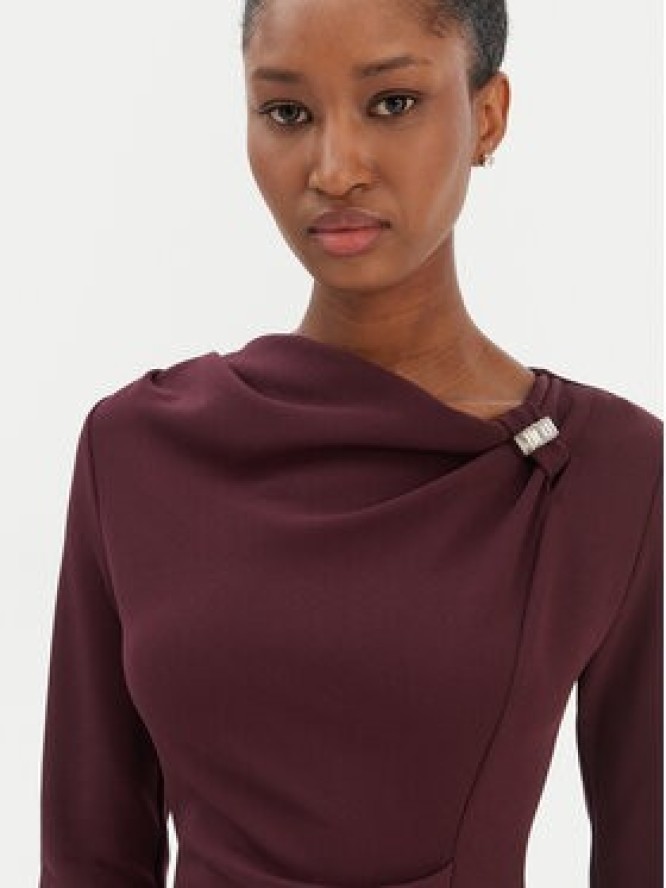 Rinascimento Sukienka wieczorowa CFC0126572003 Bordowy Slim Fit