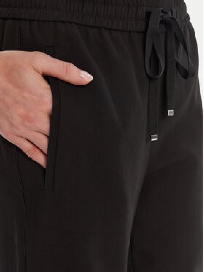 BOSS Spodnie materiałowe Tildina 50543268 Czarny Relaxed Fit