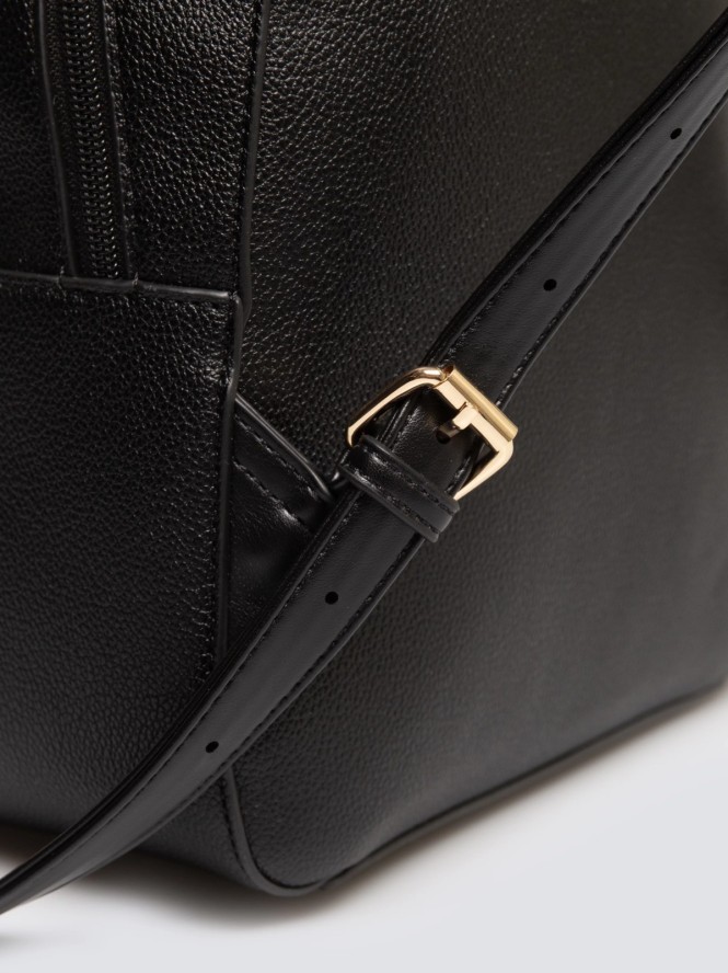 Plecak damski ze skóry ekologicznej czarny Caterinara 906