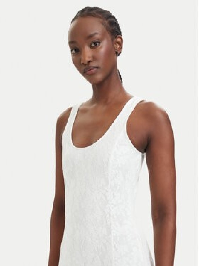 Vero Moda Sukienka koktajlowa Salina 10356493 Biały Regular Fit