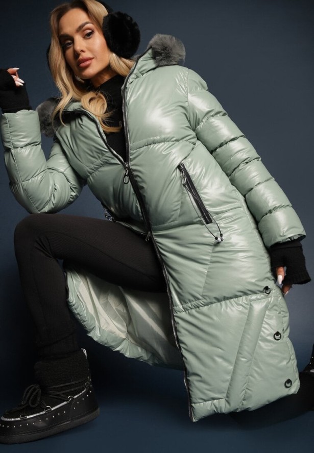 Ciemnozielona Kurtka Pikowana z Futerkiem i Kapturem Asmina