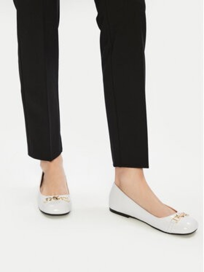 LOVE MOSCHINO Baleriny JA11011G1MII0100 Biały