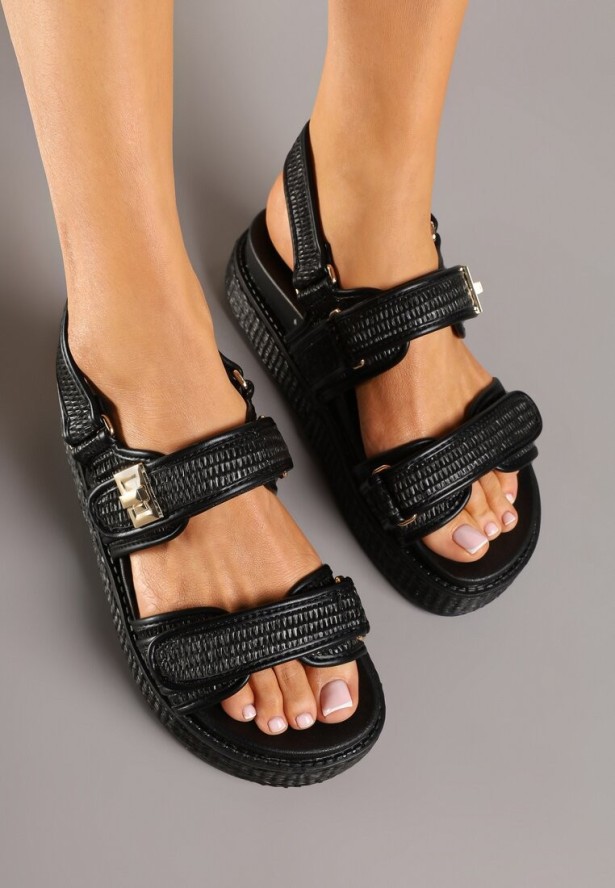 Czarne Sandały na Grubej Podeszwie z Plecionką i Metaliczną Ozdobą Milriz