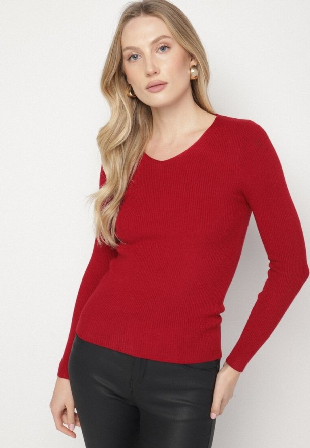Bordowy Dopasowany Sweter z Prążkowanej Dzianiny z Bawełną z Dekoltem w Serek Tesma