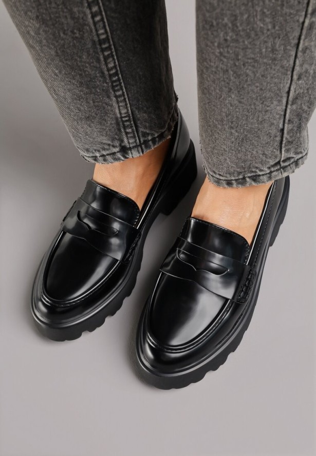 Czarne Mokasyny Na Grubej Podeszwie ze Żłobieniami Linraimal