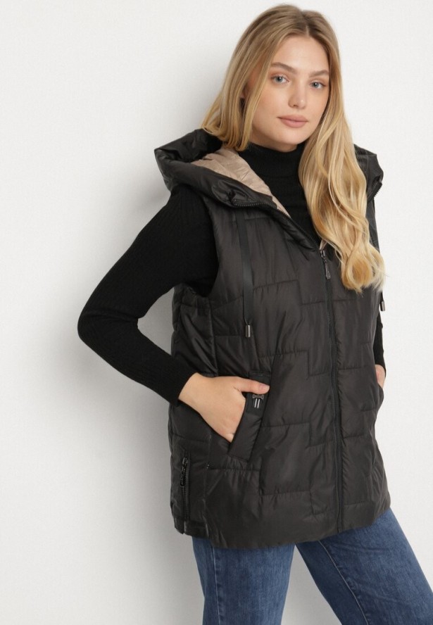 Czarna Pikowana Kamizelka z Kapturem i Sznurkami Imvila
