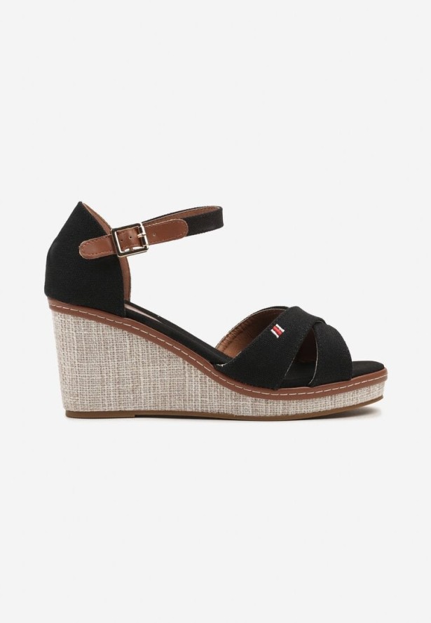Czarne Sandały na Koturnie Zapinane na Sprzączkę Neomiriel