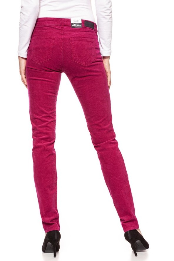 DAMSKIE SPODNIE SZTRUKSOWE WRANGLER SLIM CHERRY W28LEK18V 112128384